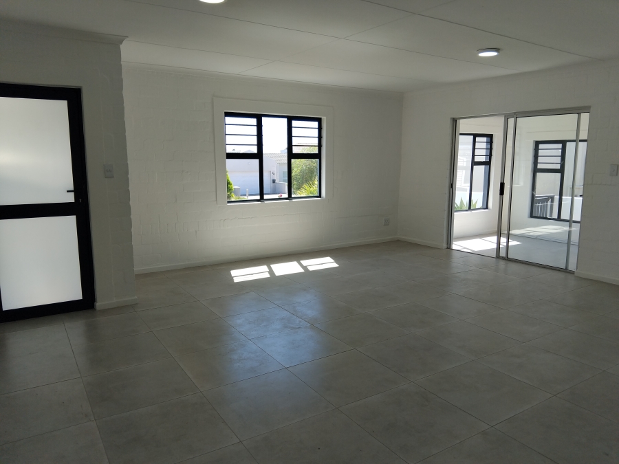 3 Bedroom Property for Sale in Country Club Western Cape
